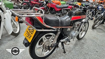 Lot 668 - 1981 HONDA 250 SUPERDREAM