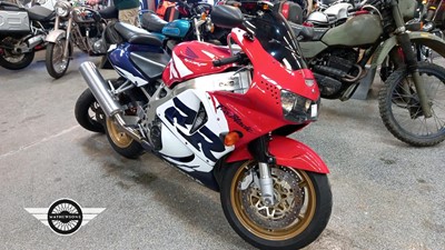 Lot 411 - 1999 HONDA FIREBLADE  CBR900RR