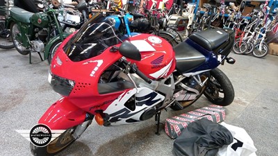 Lot 411 - 1999 HONDA FIREBLADE  CBR900RR