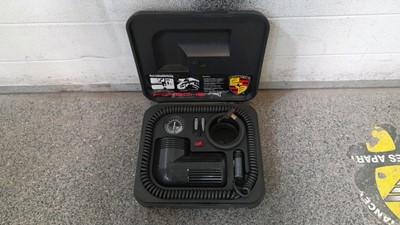 Lot 900 - PORSCHE 911 TYRE COMPRESSOR KIT