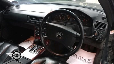 Lot 507 - 1990 MERCEDES 500SL-32 AUTO