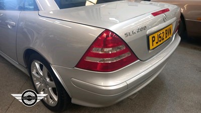 Lot 63 - 2002 MERCEDES SLK 200 AUTO