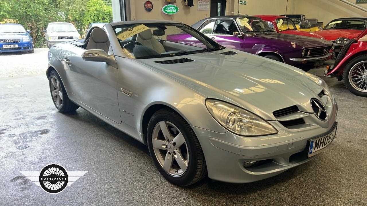 Lot 11 - 2005 MERCEDES SLK 200 KOMPRESSOR AUTO