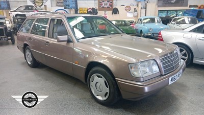 Lot 223 - 1994 MERCEDES E280 ESTATE