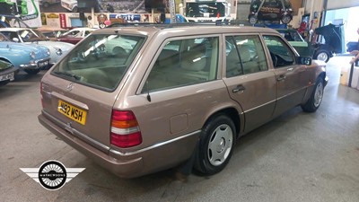 Lot 223 - 1994 MERCEDES E280 ESTATE