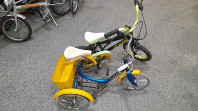 Lot 136 - RALEIGH TIGER 1960'S TRIKE & SMALL BIKE