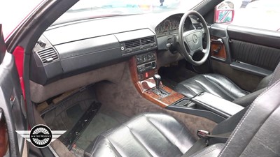 Lot 425 - 1994 MERCEDES SL280 AUTO