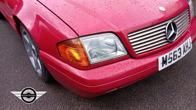 Lot 425 - 1994 MERCEDES SL280 AUTO