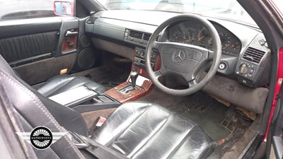 Lot 425 - 1994 MERCEDES SL280 AUTO