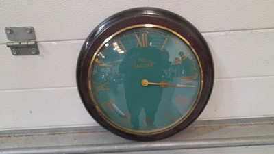 Lot 314 - JAGUAR WALL CLOCK 10" , battery powered