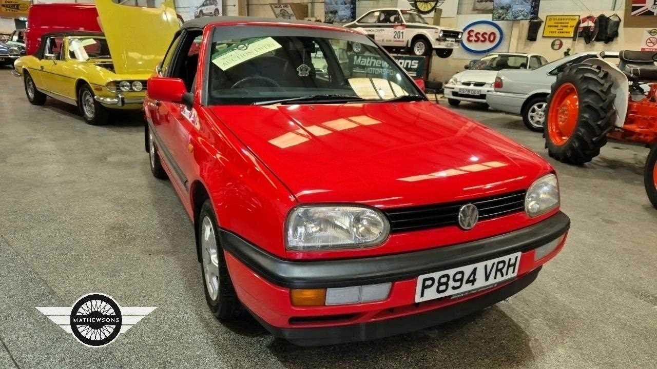 Lot 75 - 1997 VOLKSWAGEN GOLF CABRIOLET