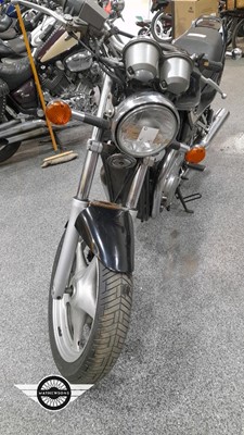 Lot 608 - 1990 SUZUKI VX 800 M