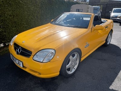 Lot 302 - 1999 MERCEDES SLK