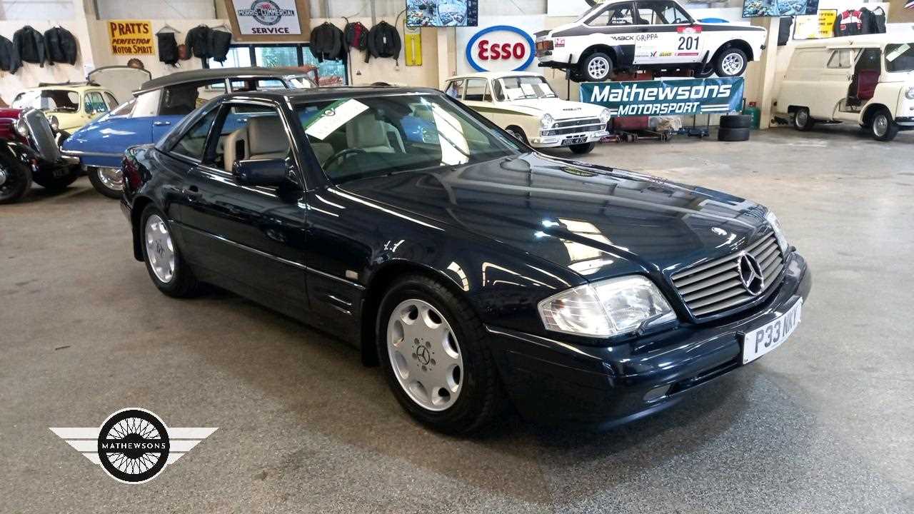 Lot 581 - 1996 MERCEDES SL 280 AUTO