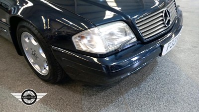 Lot 581 - 1996 MERCEDES SL 280 AUTO