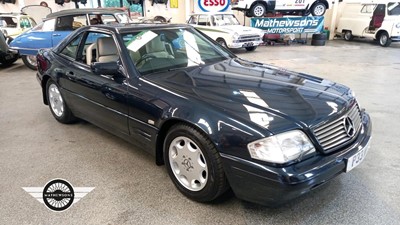 Lot 581 - 1996 MERCEDES SL 280 AUTO