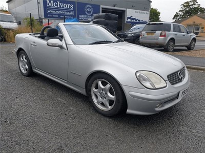 Lot 303 - 2001 MERCEDES SLK 230 KOMPRESSOR