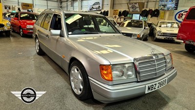 Lot 153 - 1989  MERCEDES-BENZ 230TE