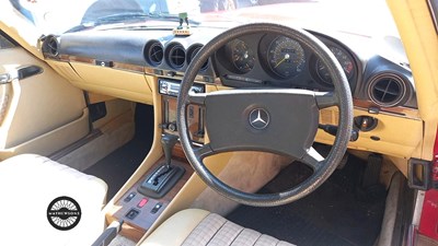 Lot 614 - 1983 MERCEDES 380 SL AUTO