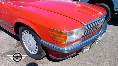 Lot 614 - 1983 MERCEDES 380 SL AUTO