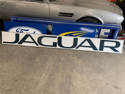 Lot 31 - JAGUAR SHOWROOM SIGN