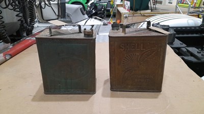 Lot 596 - 1 X SHELL AVIATION & 1 X ESSO 2 GALLON PETROL CANS