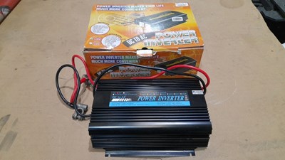 Lot 669 - 1000W POWER INVERTER