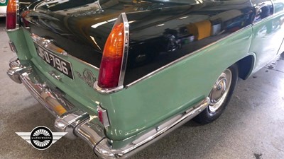 Lot 686 - 1960 MG MAGNETTE MK III