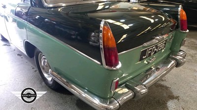 Lot 686 - 1960 MG MAGNETTE MK III