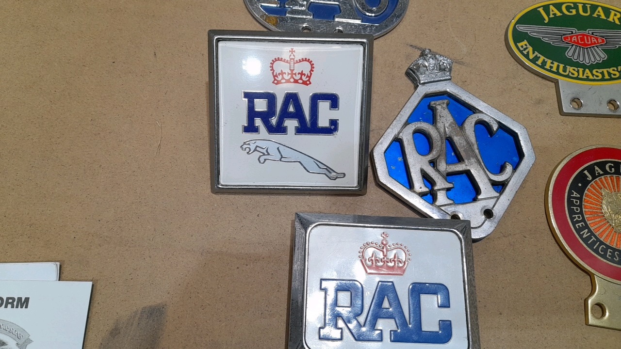 Shop For Rac Vs Aa Lot 544 - ASSORTMENT OF JAGUAR/ RAC/AA BADGES