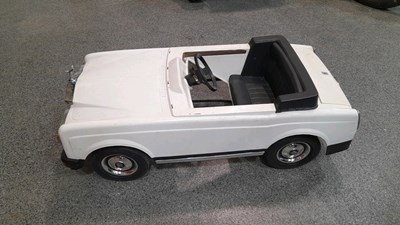 Lot 47 - ROLLS ROYCE PEDAL CAR WHITE  ( PROCEEDS TO AUTISM UK CHARITY )