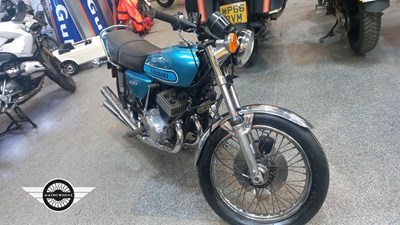 Lot 322 - 1974 KAWASAKI KH400