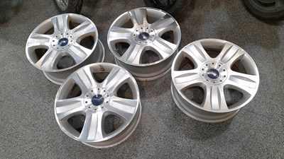 Lot 564 - SET OF 4 FORD MONDEO ZETEC S ALLOY WHEELS