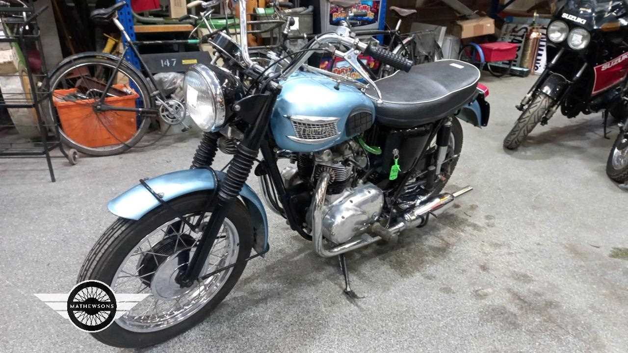 Lot 698 - 1960 TRIUMPH T100