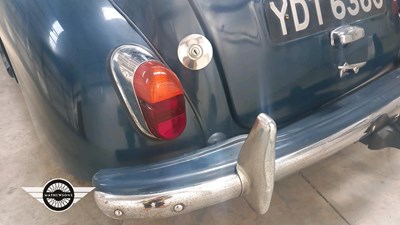 Lot 85 - 1969 MORRIS MINOR 1000