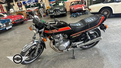 Lot 4 - 1981 HONDA CB250NB