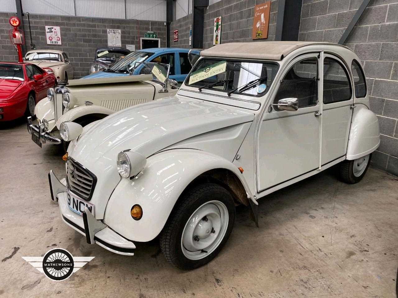 Lot 92 - 1988 CITROEN 2 CV6 SPECIAL