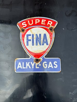 Lot 38 - ENAMEL SUPER FINA SIGN  7.5" X 6"