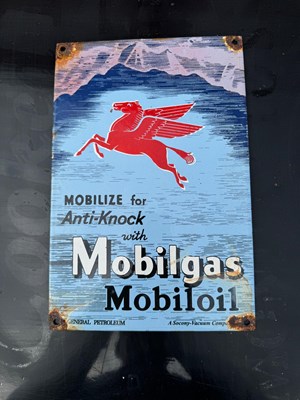 Lot 39 - ENAMEL MOBILGAS SIGN