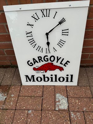 Lot 16 - MOBILOIL CLOCK  24" X 19"