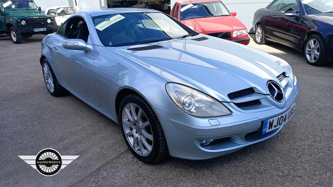 Lot 66 - 2004 MERCEDES SLK 200 KOMPRESSOR AUTO