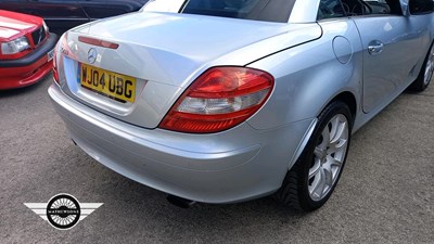 Lot 66 - 2004 MERCEDES SLK 200 KOMPRESSOR AUTO