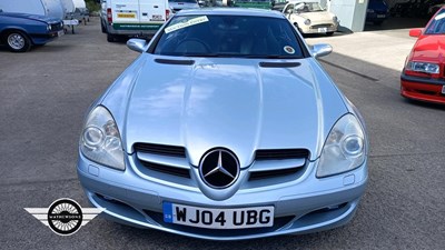 Lot 66 - 2004 MERCEDES SLK 200 KOMPRESSOR AUTO