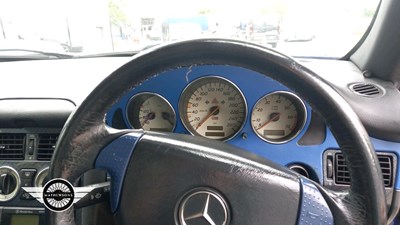 Lot 267 - 1999 MERCEDES SLK 230 KOMPRESSOR