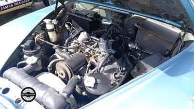 Lot 758 - 1964 DAIMLER V8 250