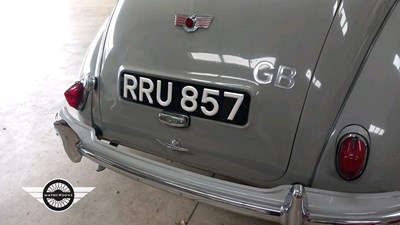 Lot 9 - 1955 MORRIS MINOR