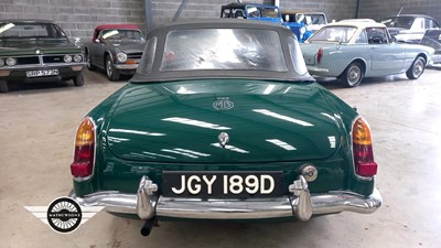 Lot 15 - 1966 MG B