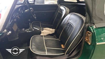 Lot 15 - 1966 MG B