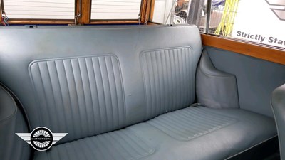 Lot 894 - 1963 MORRIS MINOR TRAVELLER