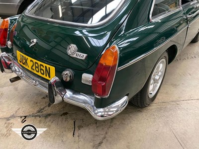 Lot 184 - 1974 MG B GT